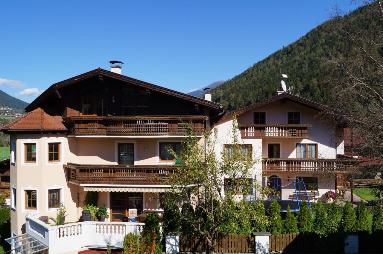 Ferienhaus Bergblick Fulpmes Exteriör bild